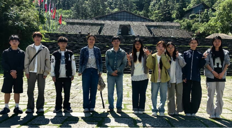 贵州交通职业大学艺术与旅游学院学子赴洪江艺术村开展志愿服务 贵州交通职业大学艺术与旅游学院学子赴洪江艺术村开展志愿服务